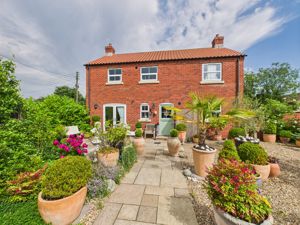 Rear garden- click for photo gallery